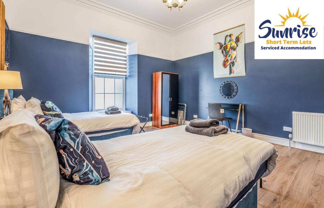 Presidential Apartment, Family Home, Luxury Bedrooms, 2 Rooms, 1 King Bed, 2 Single Beds, Free Wifi, Free Parking, Tourists, Business Travelers, Relocation, Beautiful River Views, - Long Stays, Invoice And Reduced Price Are Only Via Sunrise Short Let Dundee Exterior foto